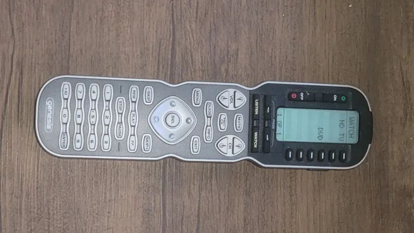 Controle remoto programavel multi equipamentos marca genesis - Foto 2