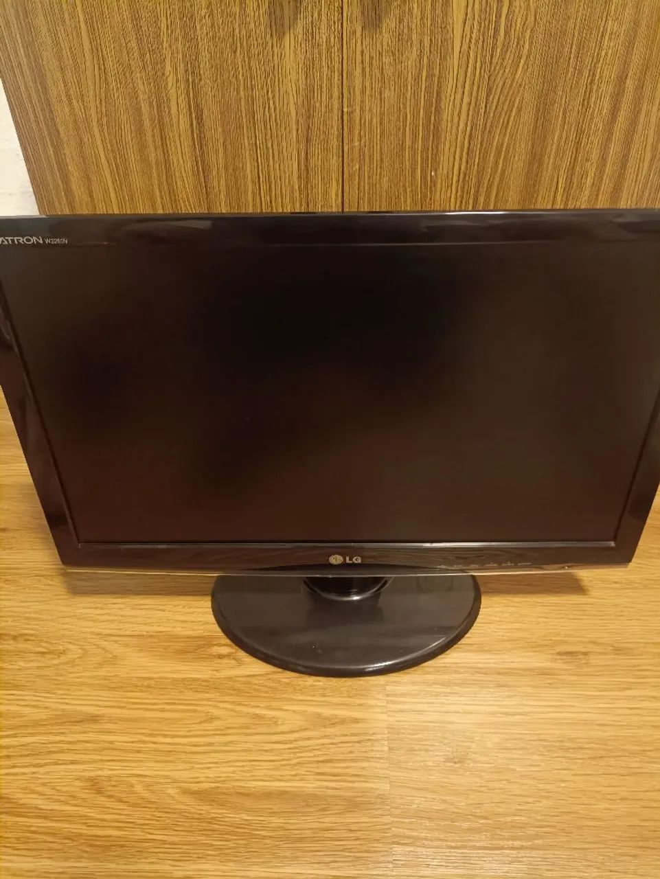 monitor led LG flatron 22" Full hd