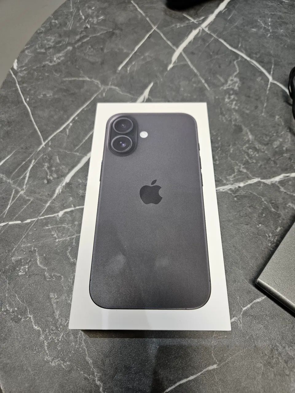 Iphone 16 256gb LACRADO