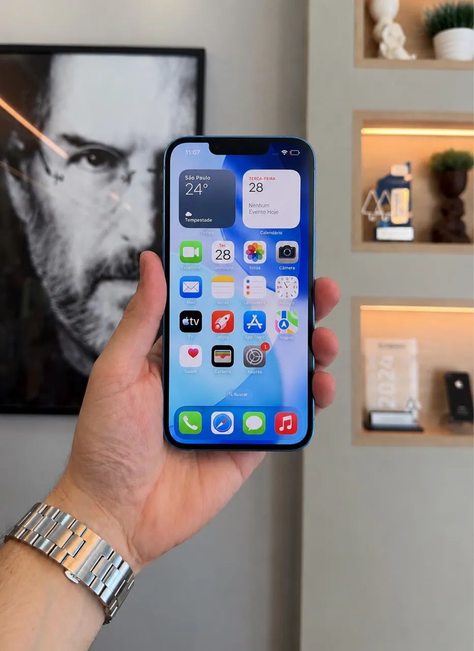 Iphone 13 128gb azul! Acompanha acessórios Aceito cartão - Foto 2