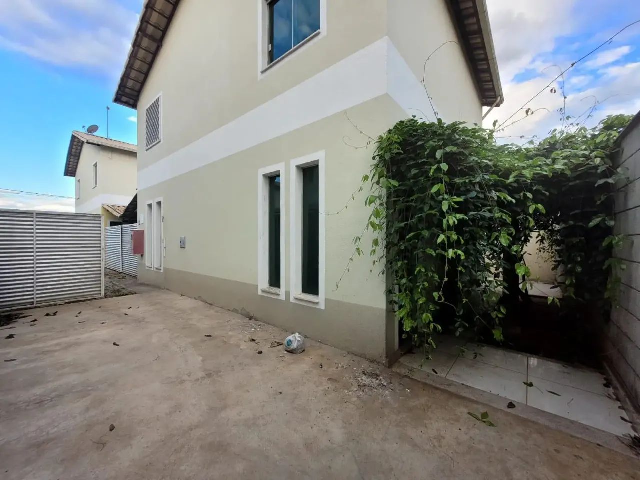 Casa em condomínio para alugar. - Foto 2