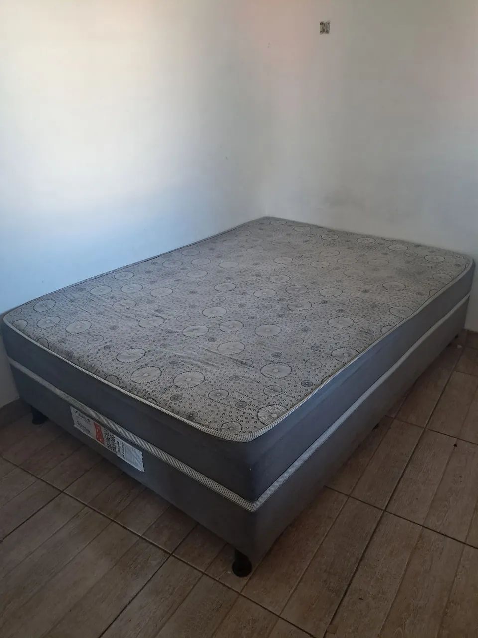 Cama box conjugada casal