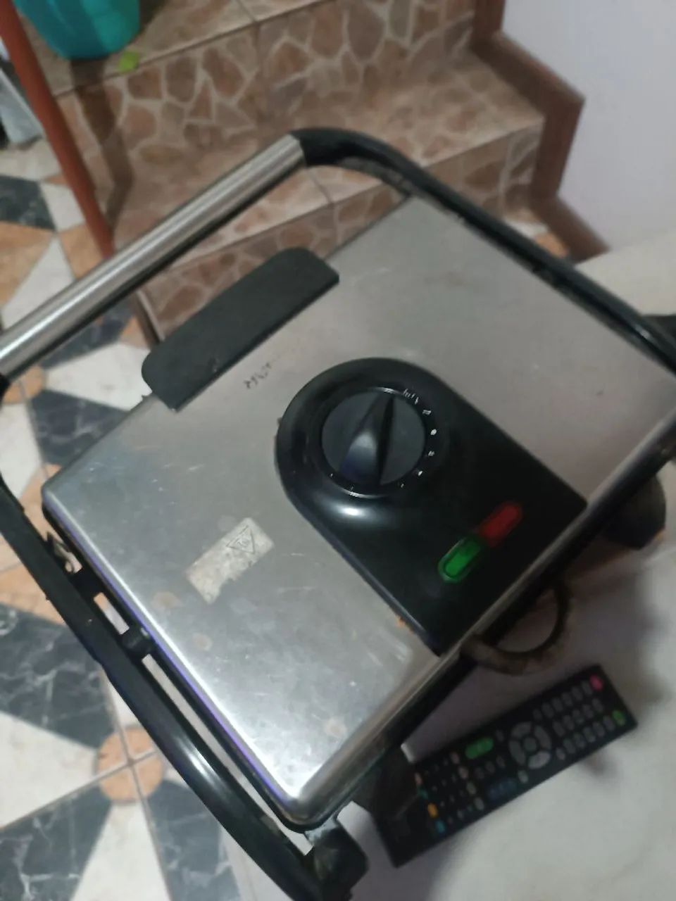Sanduícheira misteira perfeito estado funciona perfeitamente 