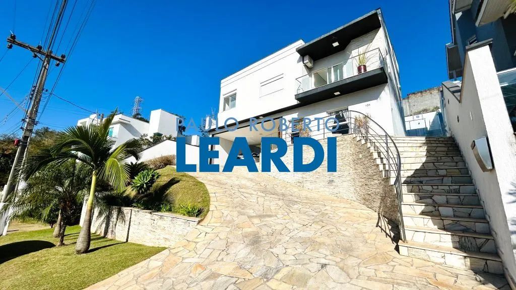 CASA ASSOBRADADA - CONDOMÍNIO HILLS 3 - SP