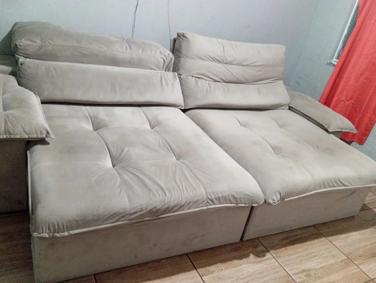 Sofá super novo, menos de 5 meses478209388451604485