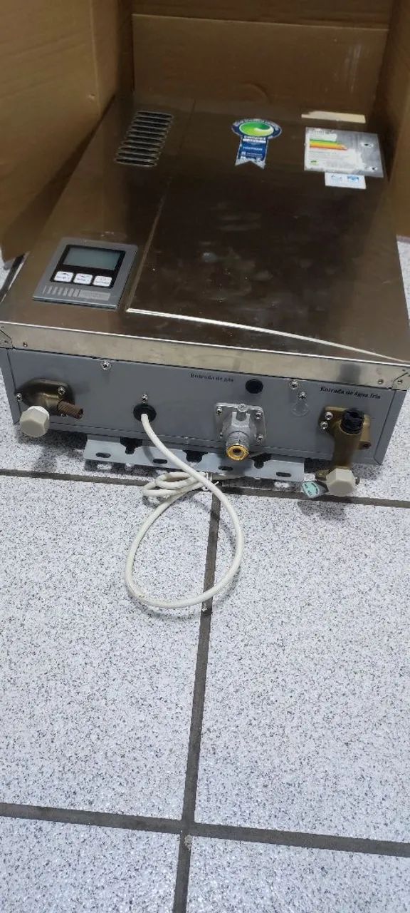 Aquecedor de água de passagem Komeco 22 lt - Foto 2