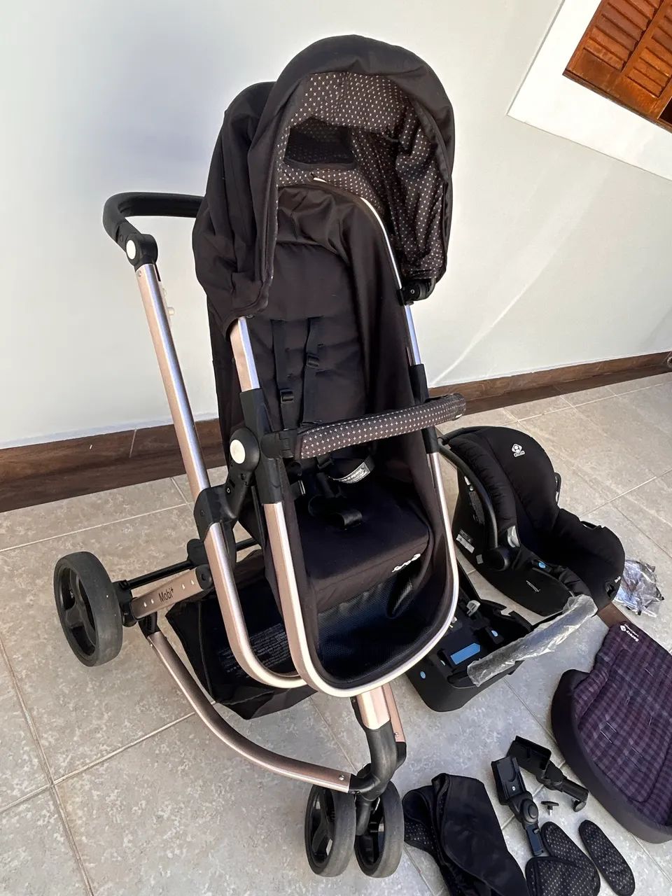 Conjunto carrinho e bebê conforto safety 1st
