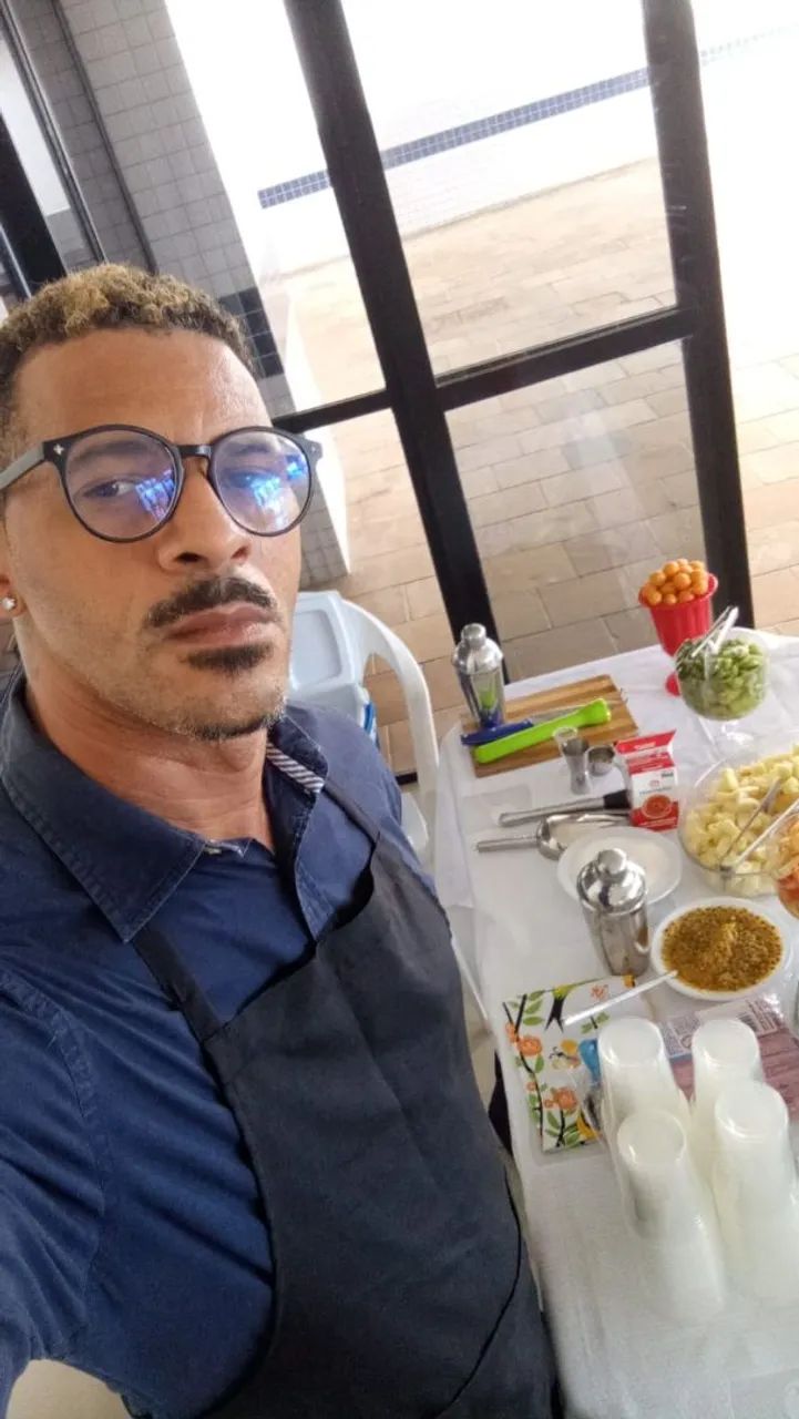 BARTENDER - GARÇOM.