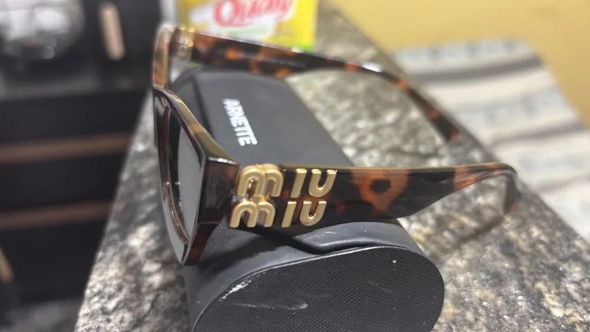Óculos miu miu