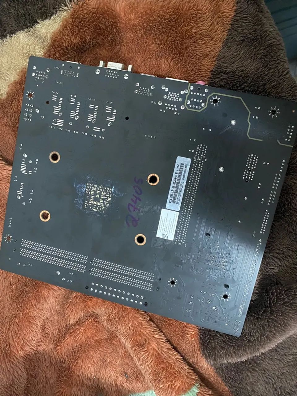 Placa mãe a520m com defeito 