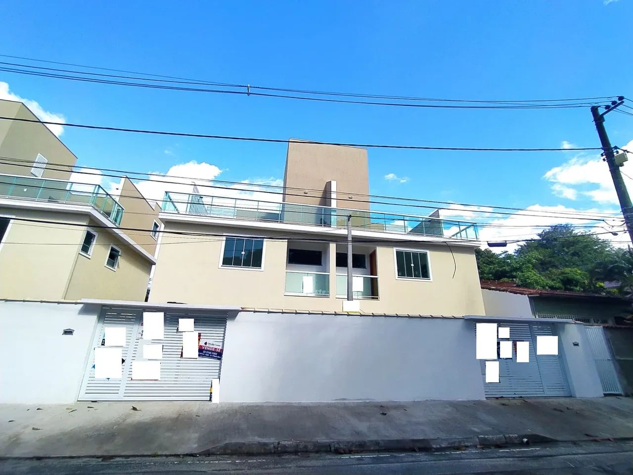 Triplex independente com 3 quartos e próximo do Emissário de Costa Azul em Rio das Ostras 