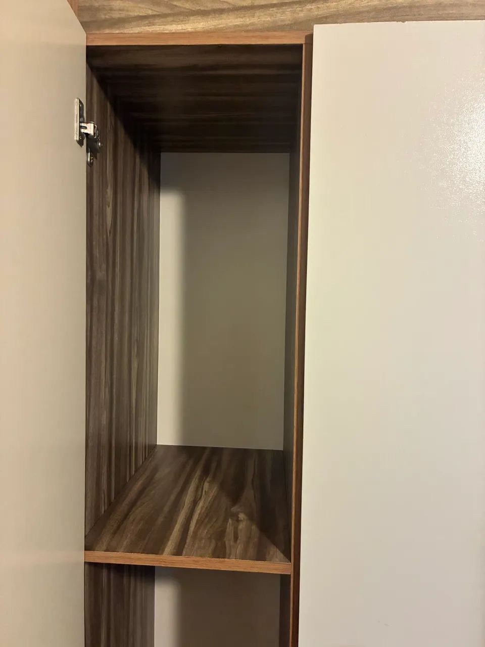    Guarda-Roupa 3 Portas e 2 Gavetas - Ótimo Estado  - Foto 4