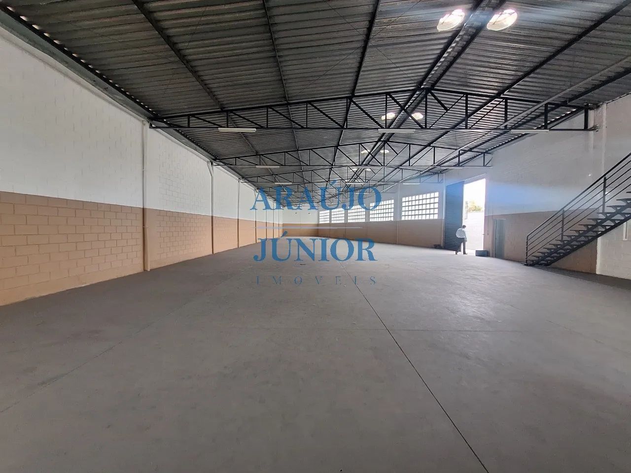 Galpão para locação em Santa Bárbara D'oeste-SP, Distrito Industrial I: 4 salas, 2 banheir - Foto 3