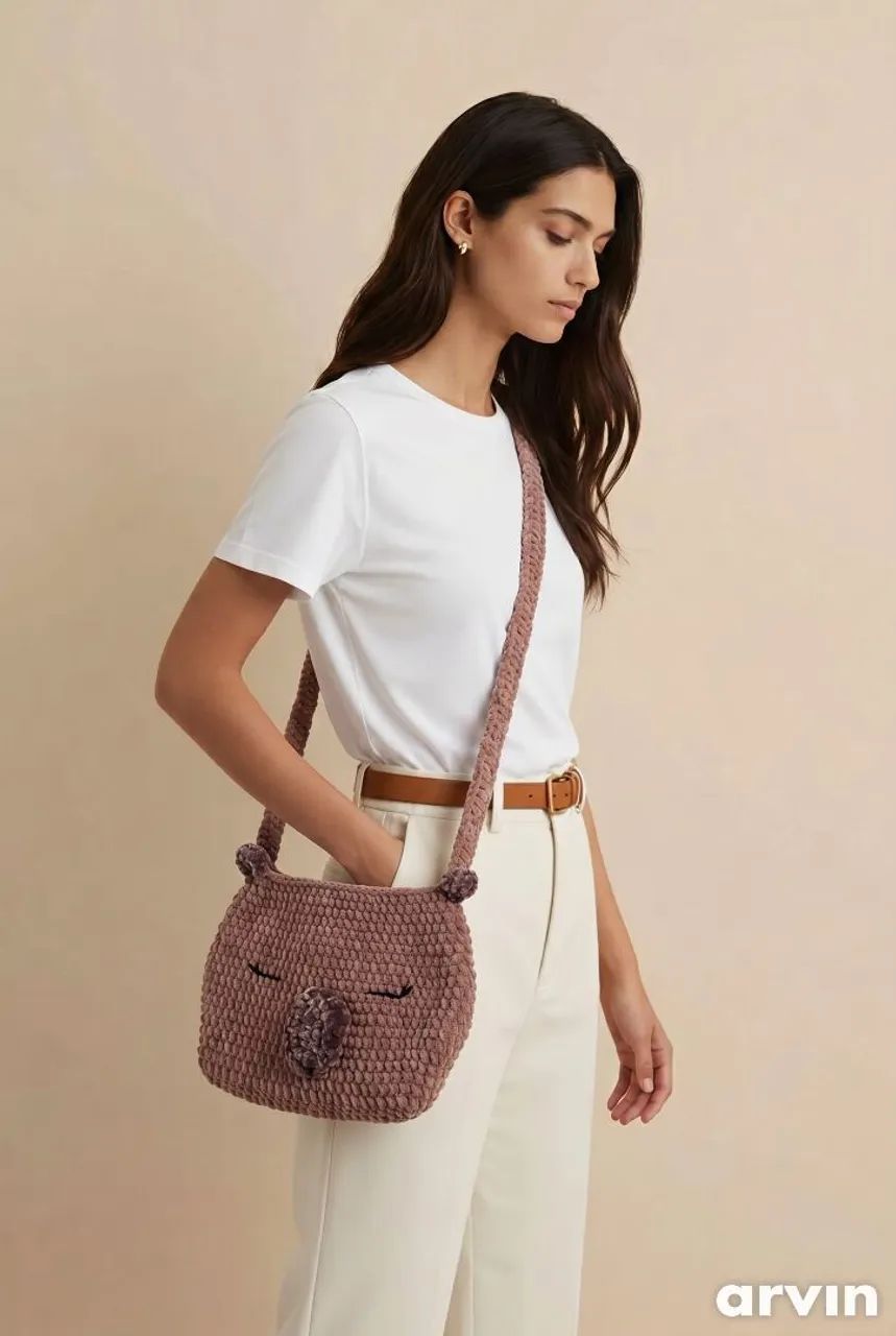 Bolsa em crochê - Capivara - Foto 2