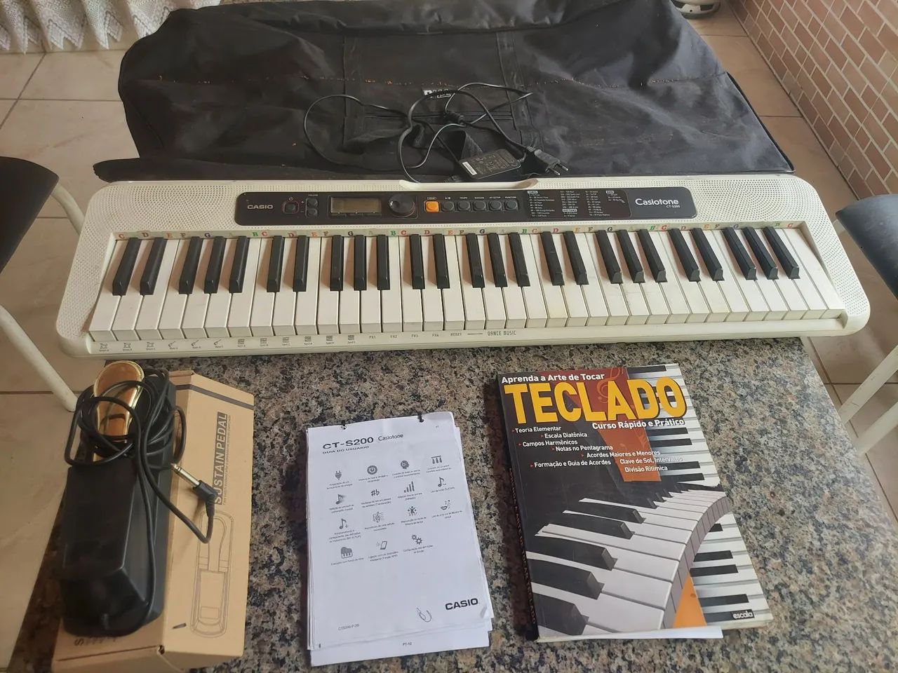 Teclado musical casio CT-S200