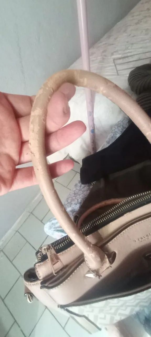 Vendo Bolsa usada de grife  - Foto 5