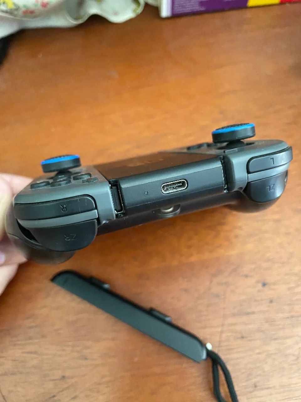 Joy-Con e Charging Grip Originais NINTENDO - Foto 2