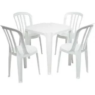 Mesa com 4 cadeiras