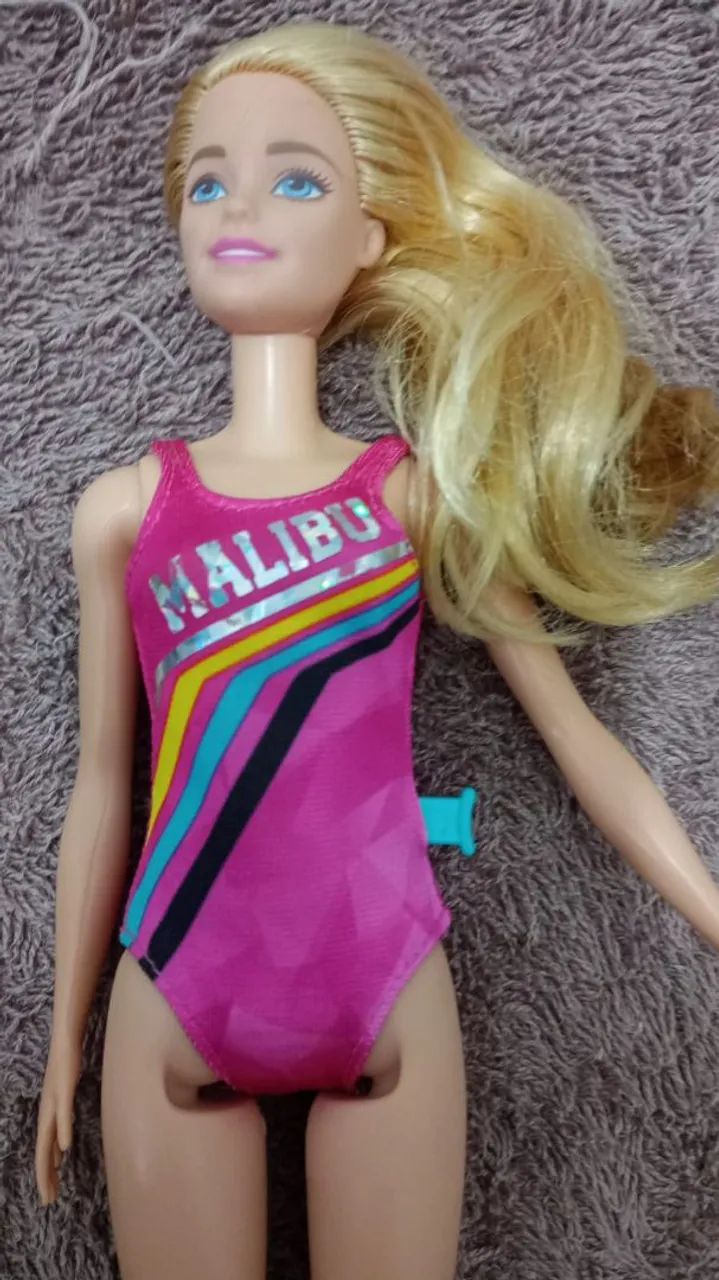 Barbie nadadora 
