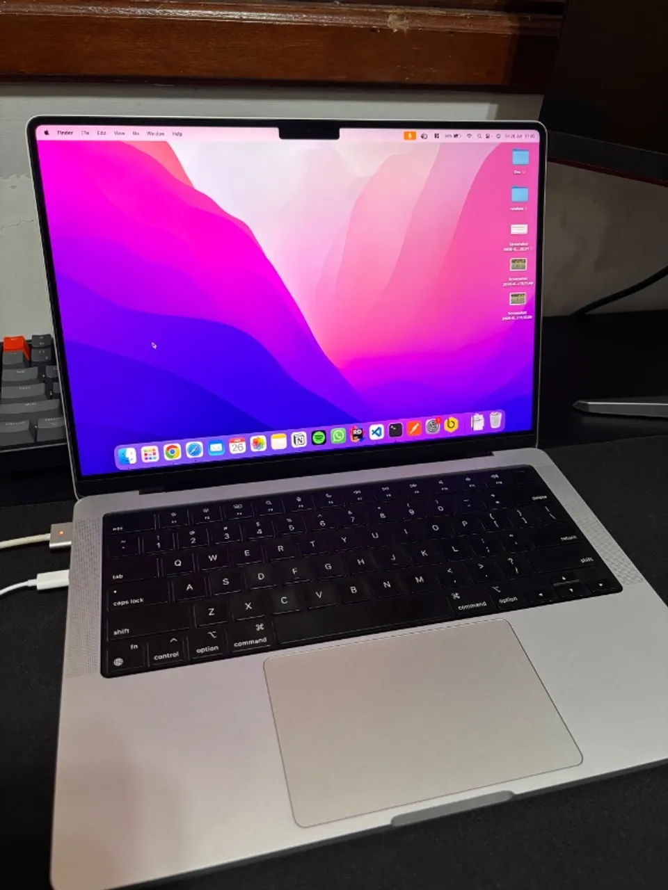 MacBook Pro 2023 A2780 Space Gray M2 Pro 16GB DDR5 1TB SSD Fonte e