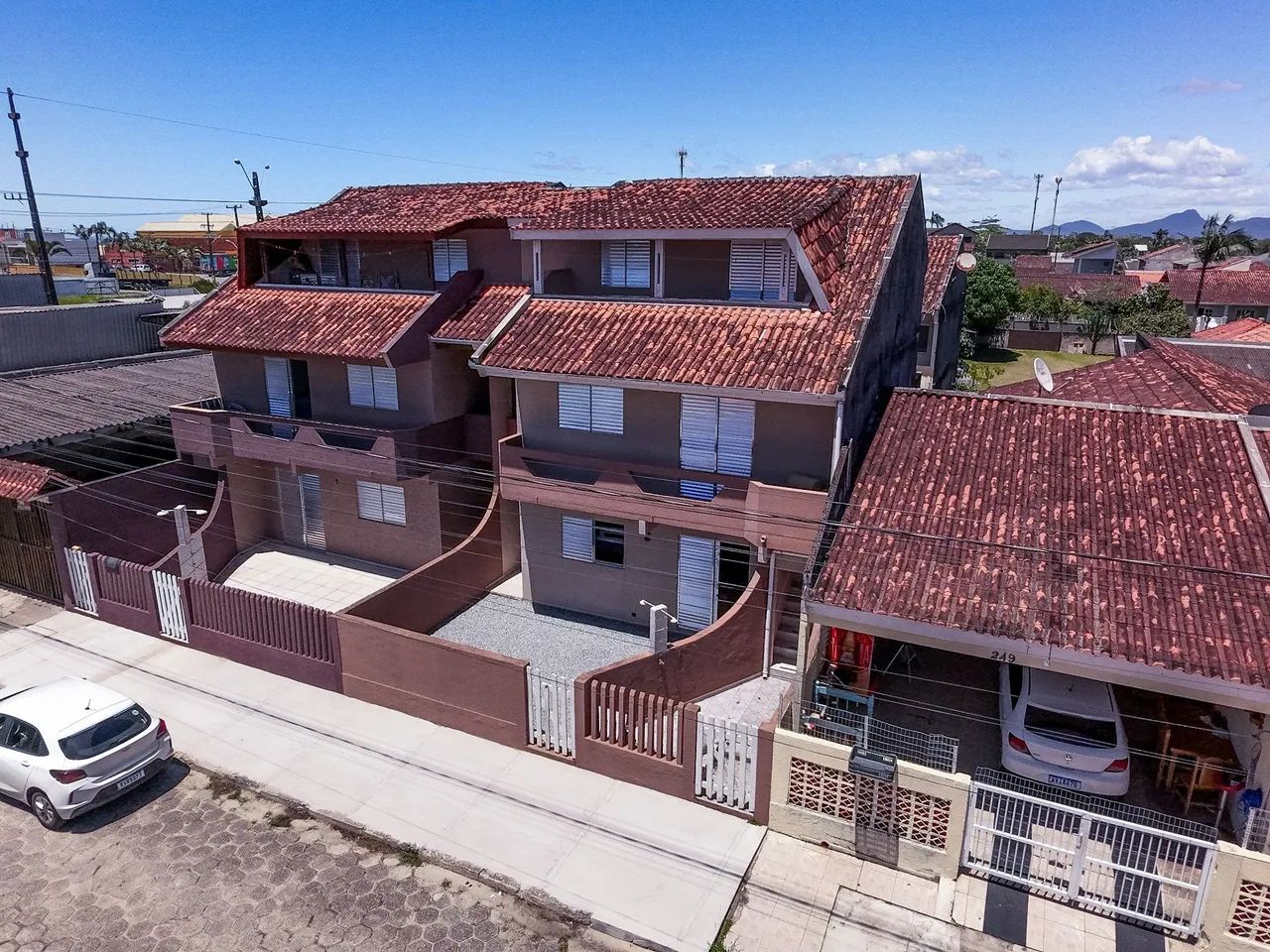 *PROMOÇÃO IMPERDÍVEL* P/ Sexta Sábado Domingo só 600,00 3 qtos c/1 suíte 200 metros do mar