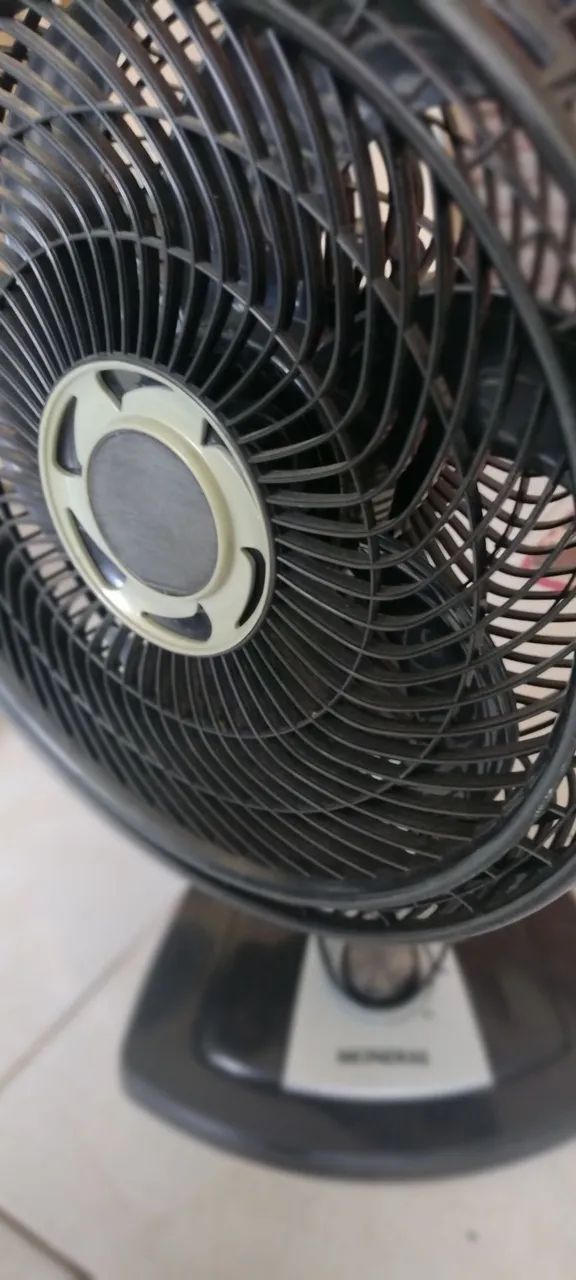 Ventilador Mondial 40cm 