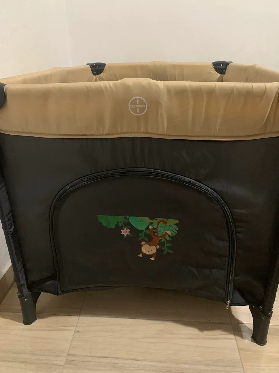 Berço chiqueirinho 
