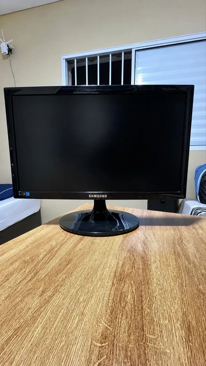 MONITOR Samsung LED + Cabos. DESAPEGO!!! - Foto 5