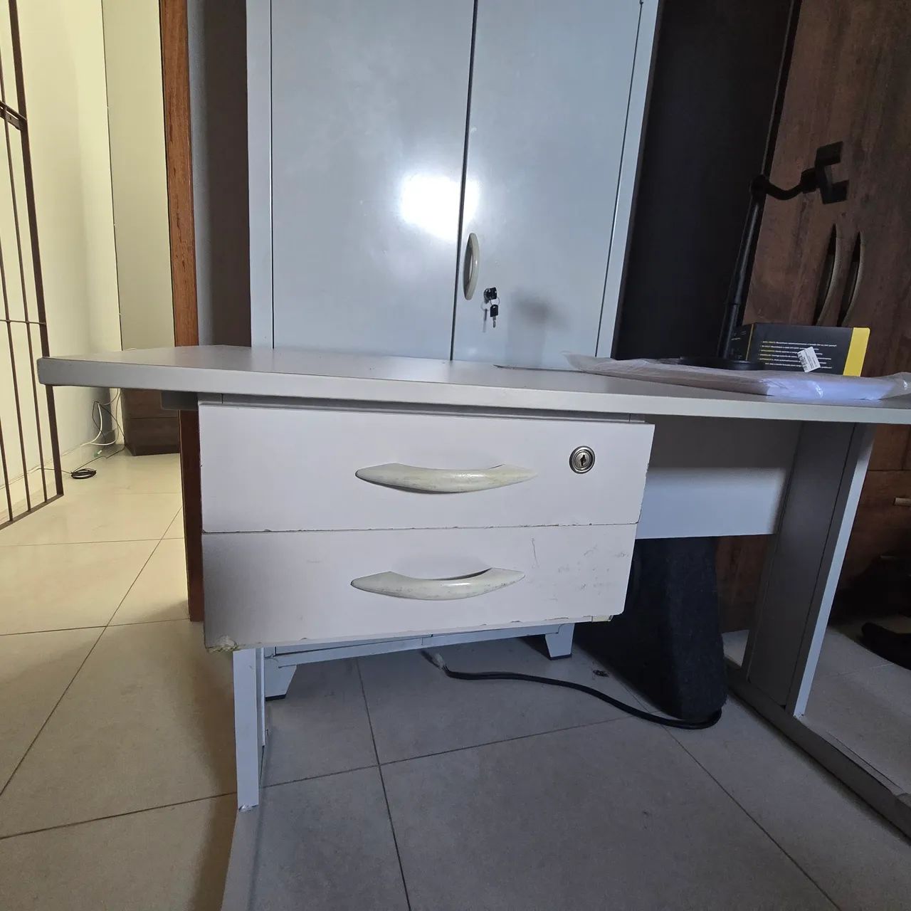 Mesa de escritório em MDF - Foto 3