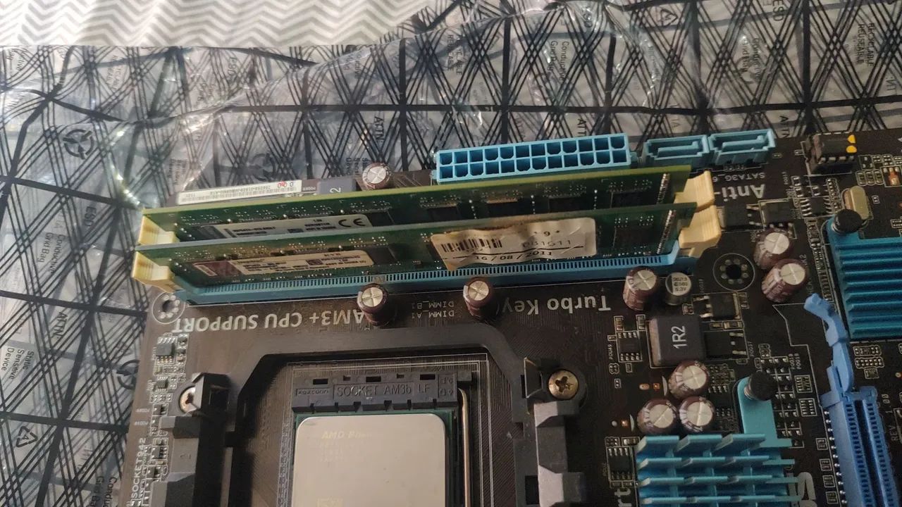 Kit AMD Phenom x6 + placa mãe + 8gb - Foto 3