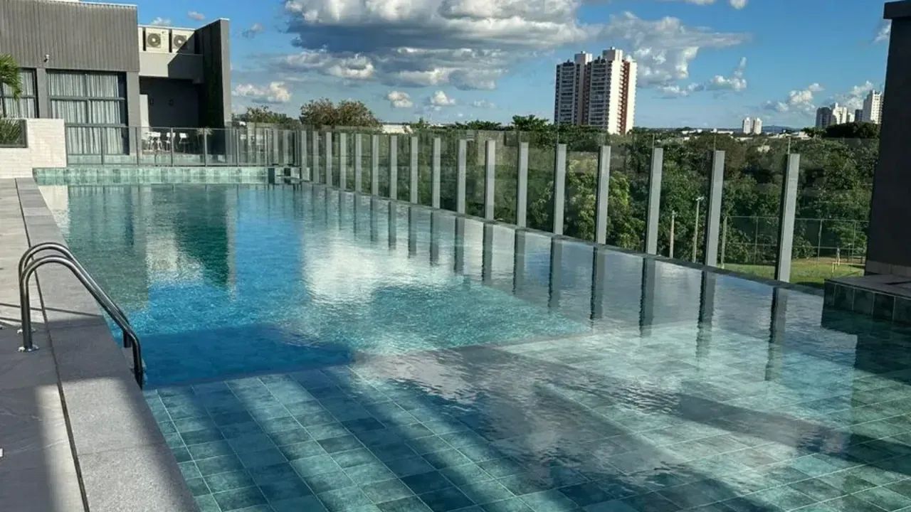 Vendo apartamento Urbanit Mobiliado - 52m com 2 vagas