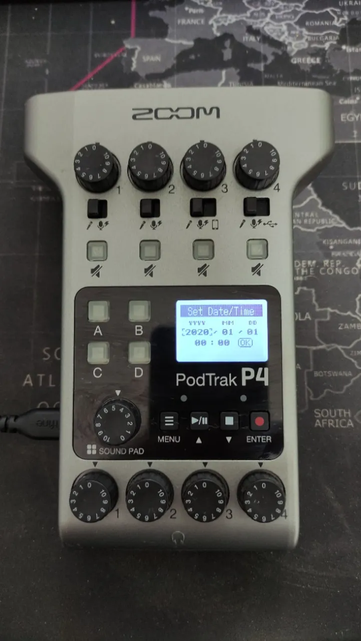 Zoom Podtrak P4 - Gravador para Podcast - Microfones e Gravadores