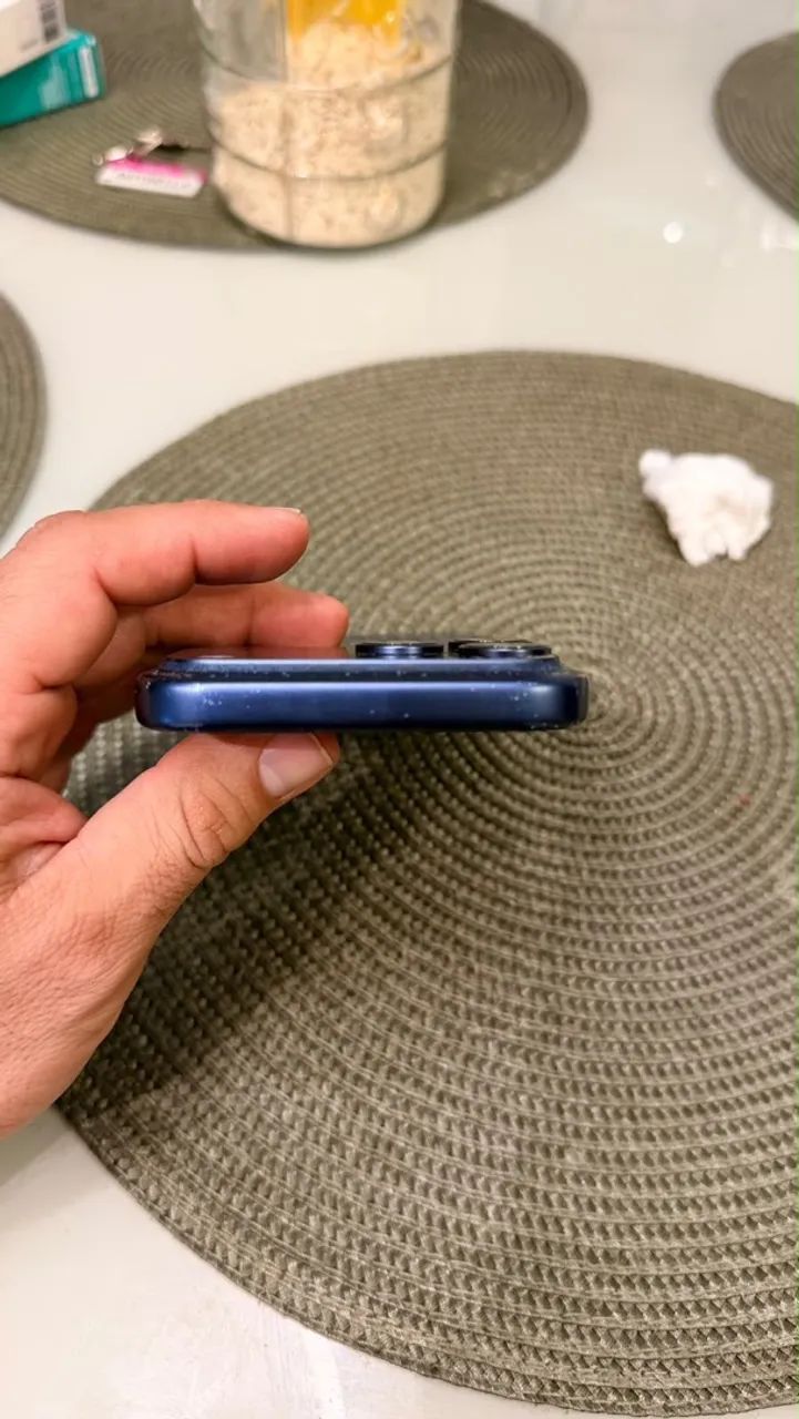 iPhone 17 pro max azul  - Foto 3