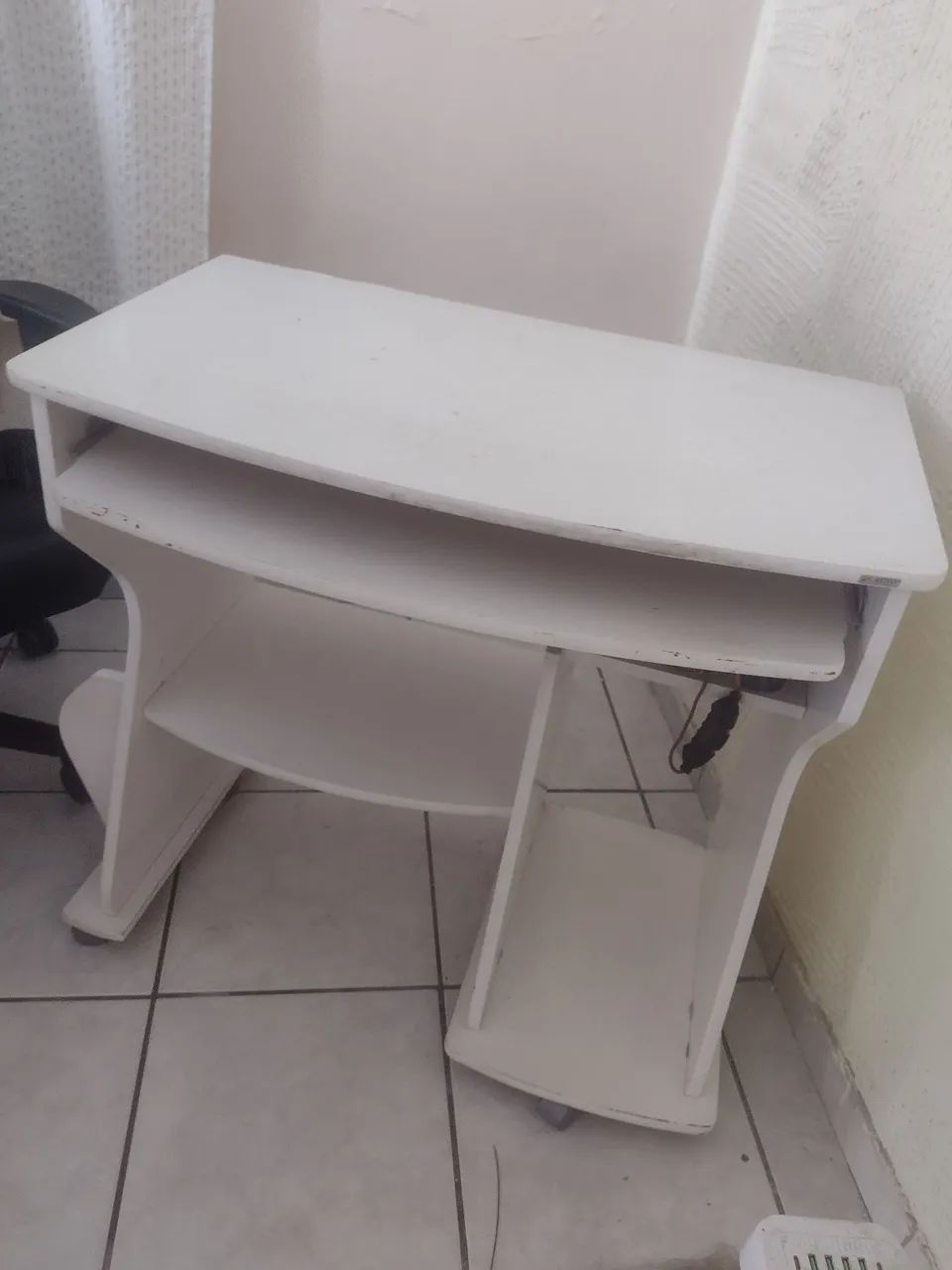 Escrivaninha usada  - Foto 2