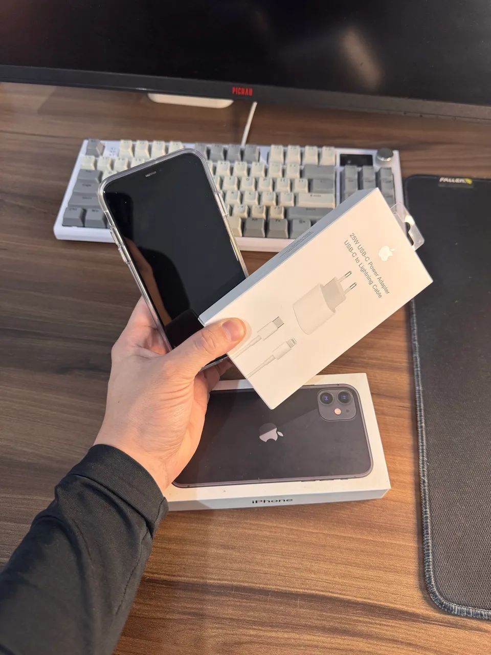 iPhone 11 64GB com Caixa - Em perfeito estado