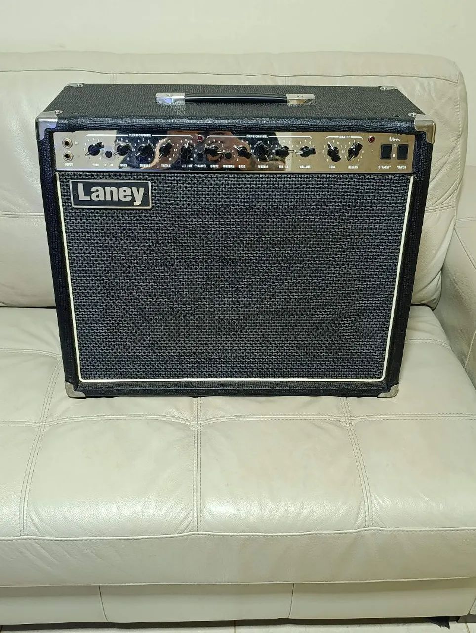 Amplificador Laney LC30 valvulado
