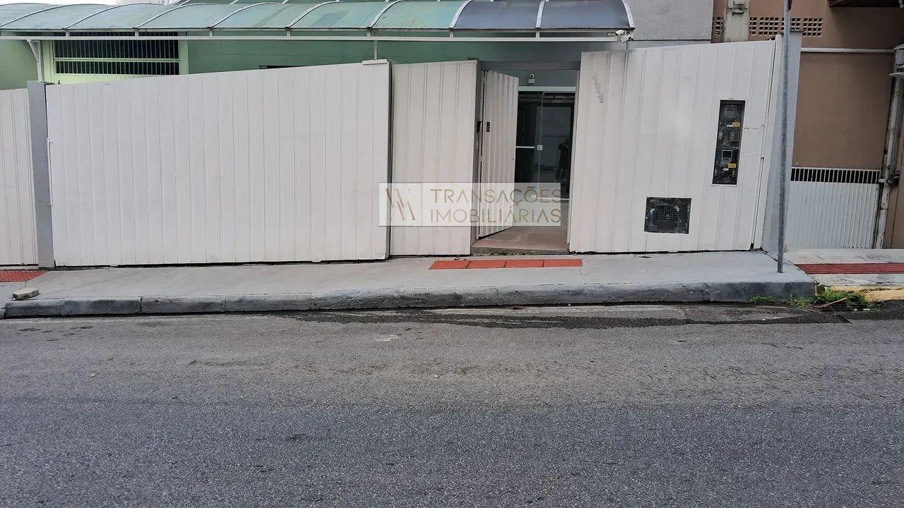 Imóvel para aluguel com 530 metros quadrados em Praia Comprida - São José - SC - Foto 2