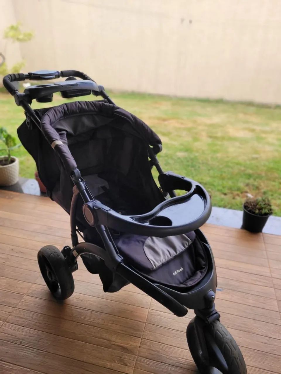 Carrinho de bebê e bebê conforto - Foto 3