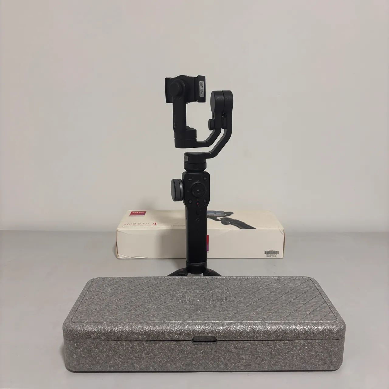 Gimbal Estabilizador Zhiyun Smooth 4 Para Celular - Na Caixa / Impecável - Foto 3