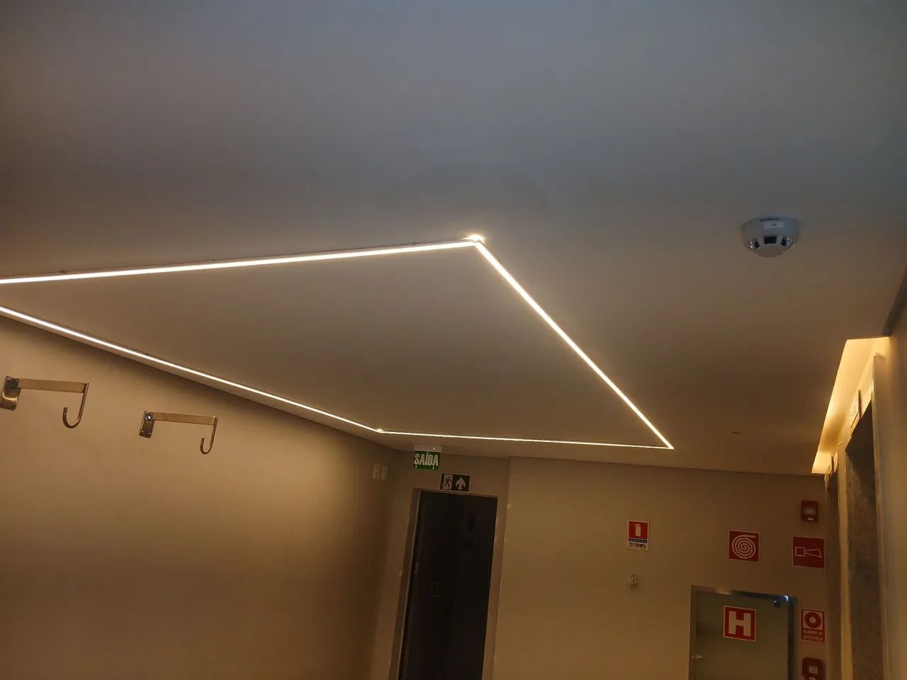 Forro de gesso e Drywall 