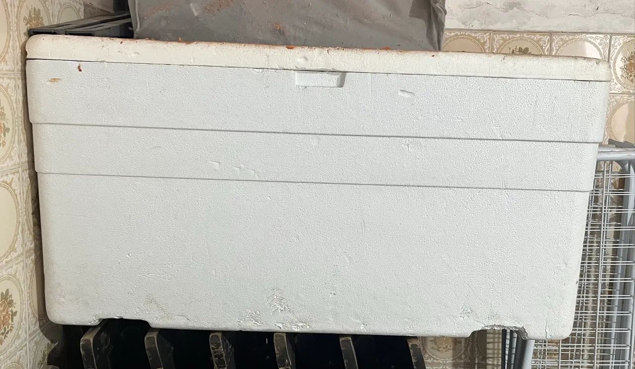 Caixa de isopor reforçado 170 litros 