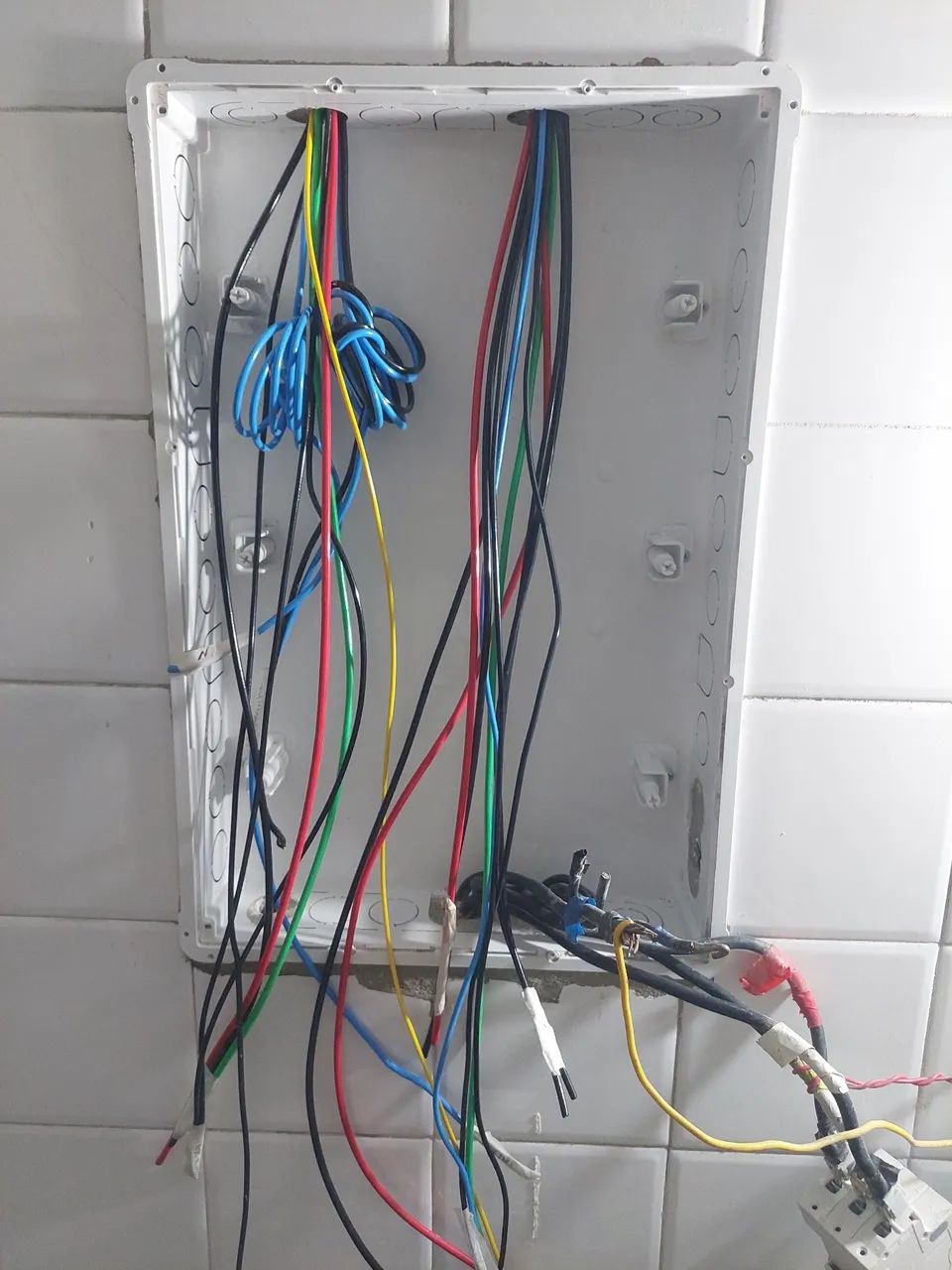 Técnico eletrotécnico  - Foto 4