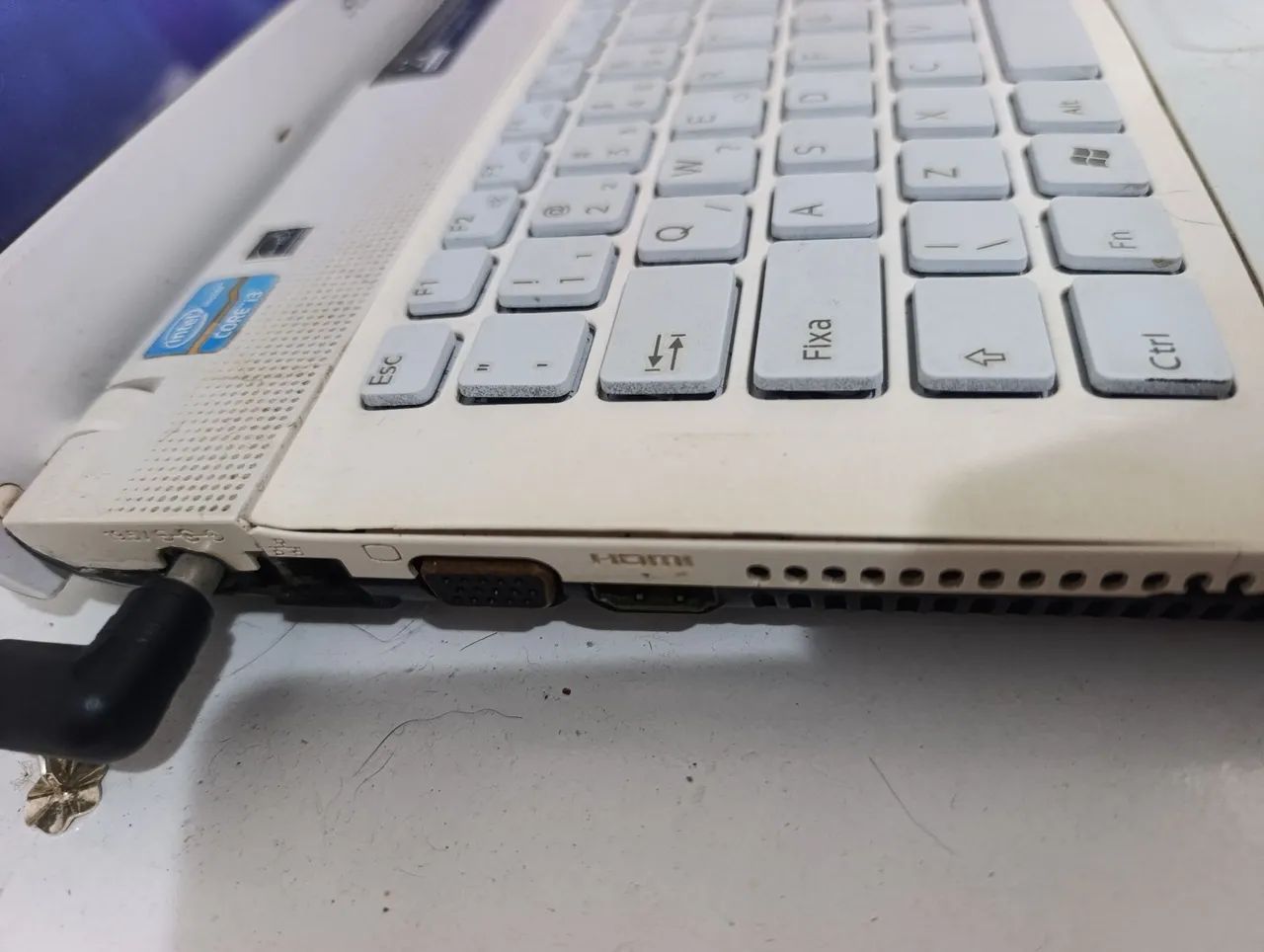Notebook vaio Sony usado e com marcas de uso, funciona apenas conectado ao carregador. - Foto 3