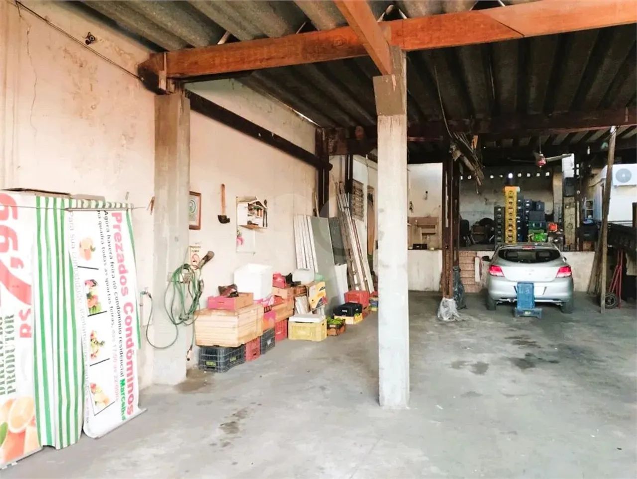 Galpão/Depósito/Armazém com 2 salas para Alugar, de 300 m² por R$ 22.000/Mês na frente da 