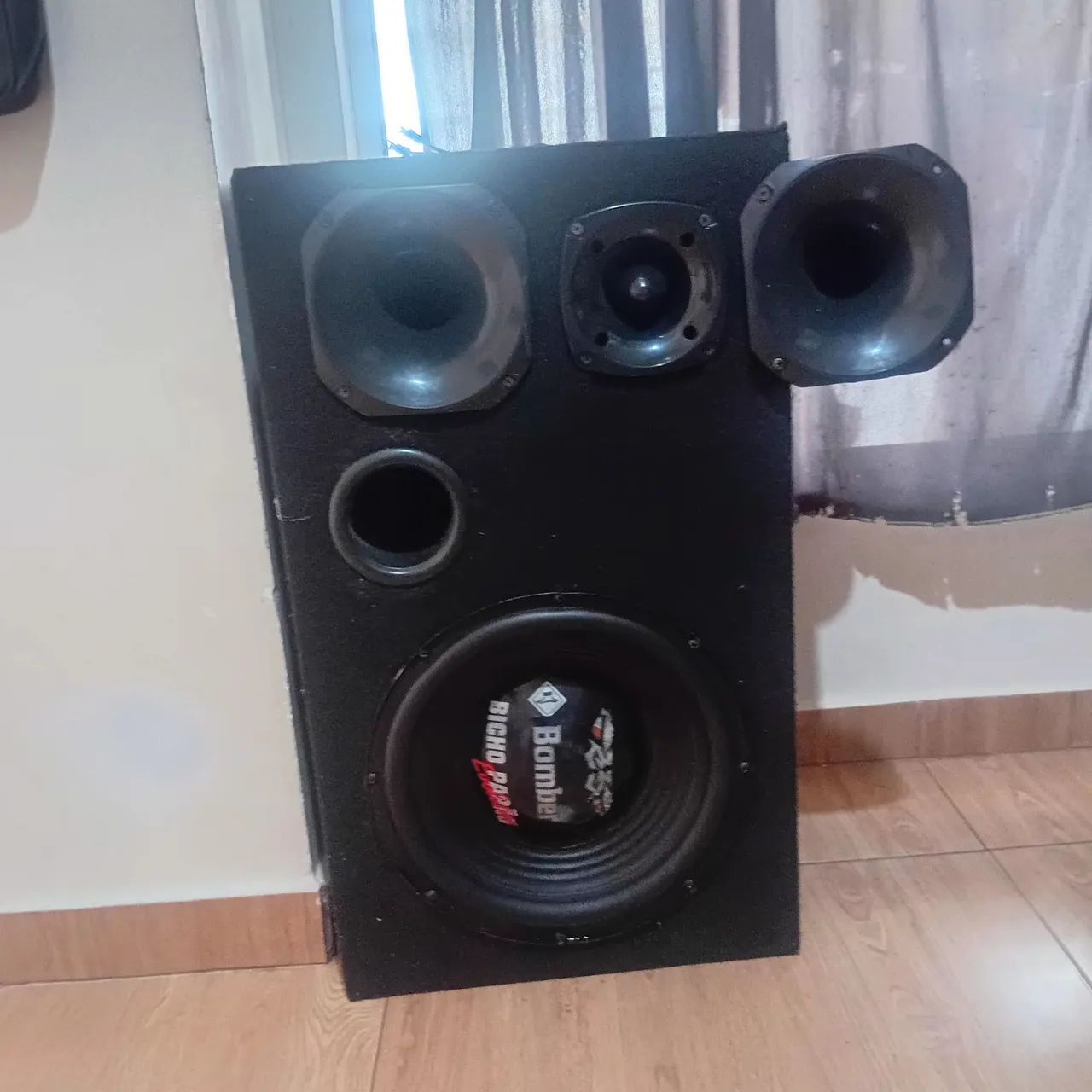 OSom automotivo 