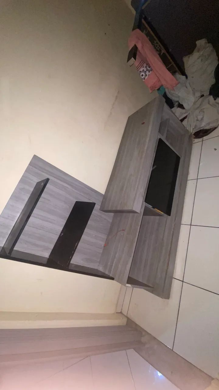 HACKER E MESA 
