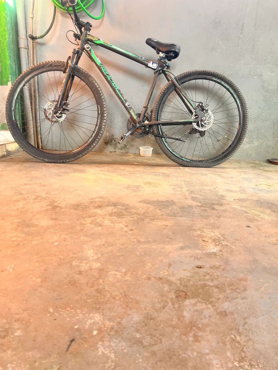 VENDO BICICLETA ARO 29 - Foto 2