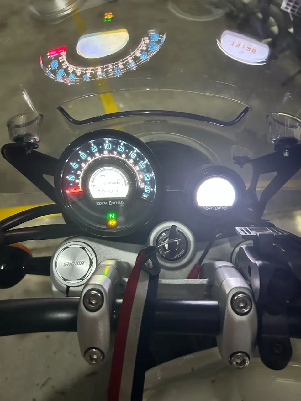 Super Meteor 650 - Foto 4