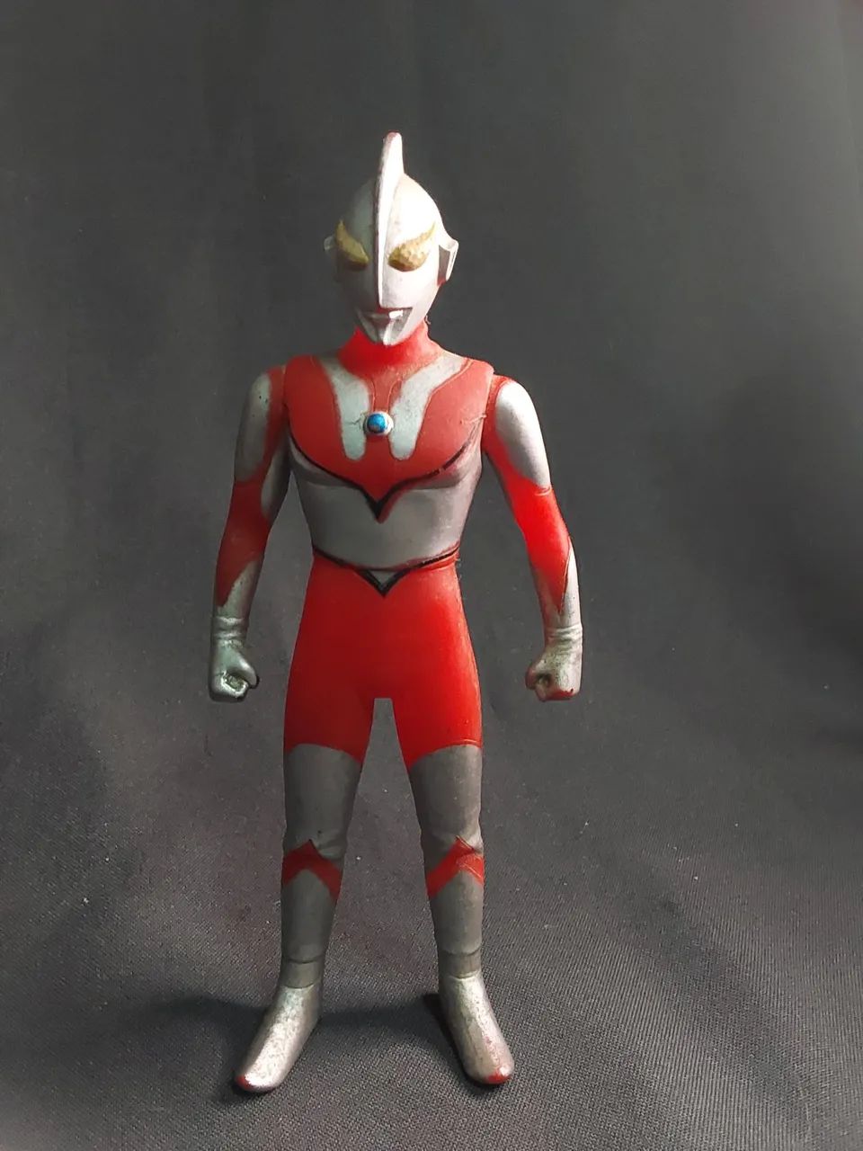 Fake Ultraman - personagem Ultraman series 