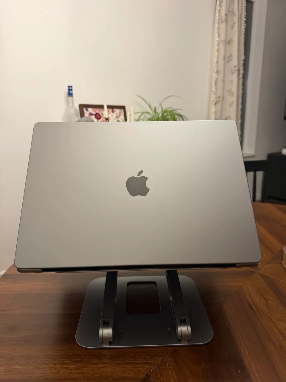 MacBook Pro 16 M2 Max 64GB 1TB Bateria 94% impecável - Notebooks